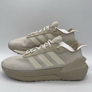 Adidas MENS 8.5 WOMENS 9.5 Shoes AVRYN Beige Lifestyle‎ ID9559 Bounce Boost